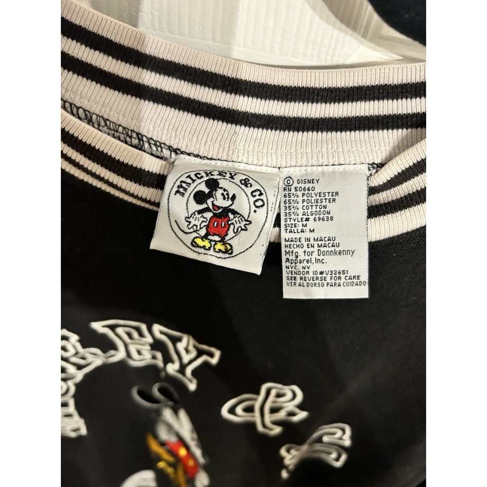 Vintage Disney Mickey & Co. Classic Crew Neck Sweatshirt Medium Embroidered 90s - Picture 12 of 15
